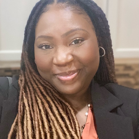 Meet your Posher, Jenny - Picture 4 of 6